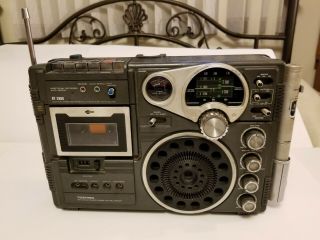Vintage Toshiba Rt - 2800 Fm Am Sw Radio Cassette Recorder