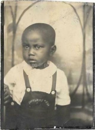 Vintage Small Found Photo Black And White Young American Boy Portrait 06 15 S