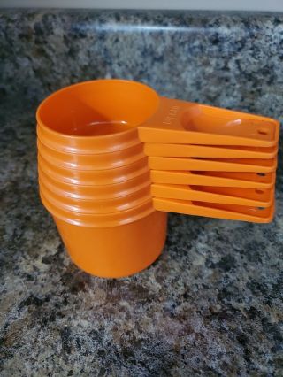 Vintage Tupperware 6 - Pc Nesting Measuring Cups Set Harvest/burnt Orange