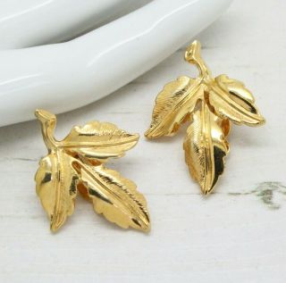 1980s Vintage Designer Signed Gold Plated Floral Leaf Clip On Earrings Jewellery