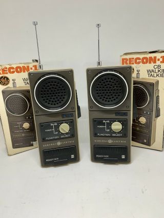 2 Vintage Recon - 1 Cb Walkie - Talkie;