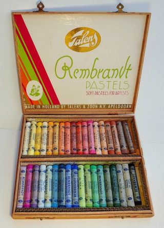 Vintage Rembrandt By Talens Soft Artist Pastels Set Of 36 In Wood Box