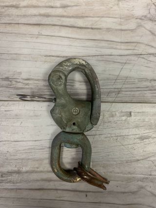 Vintage Bronze Merriman 2 Snap Shackle With Swivel Bail Aprox 4 3/4 "