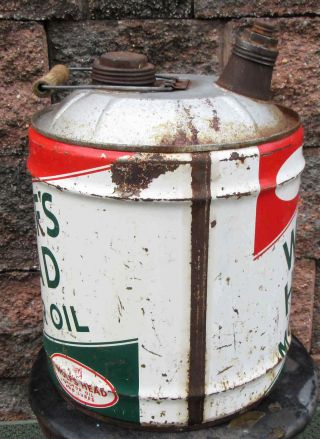 Vintage Wolf ' s Head Motor Oil 5 Gallon Can w Wooden Handle & Spout 3