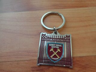 Vintage West Ham United Crest Football Keyring Keychain Silver Metal Car Badge