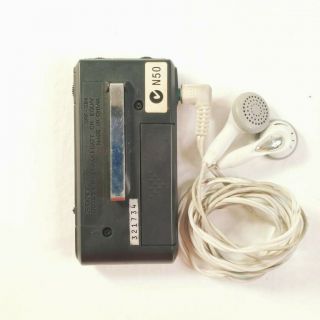 Vintage Sony Srf - S84 Fm/am Compact Portable Radio Walkman Silver W Headphones
