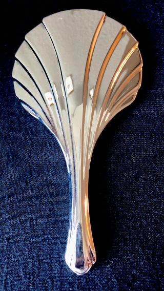 Vintage Godinger Art Co.  Silver Plated Hand Held Vanity Mirror Shell Pattern 5 "
