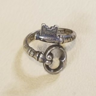 Vintage 1970’s Avon Skeleton Key Ring Sterling Silver 925 Adjustable Size
