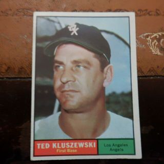 Vintage Baseball Card 1961 Topps Ted Kluszewski 65 Nr.  Mt