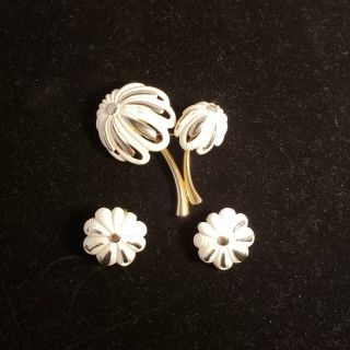 Vintage Monet Brooch And Earring Set White Enamel Silver And Gold Tone Flora