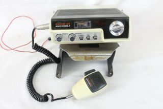 Vintage Motorola Mocat 40 Cb Radio With Microphone & Bracket