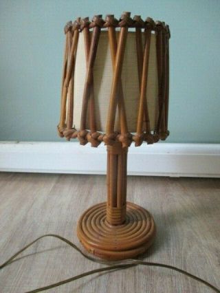 Jolie Lampe En Rotin Osier.  Vintage.  Fonctionne