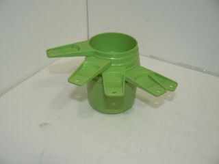 Guc Vintage Tupperware Lime Green Nesting Set Of 5 Measuring Cups