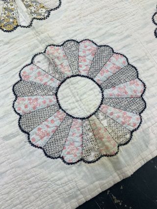 Dresden Plate Quilt Homemade Vtg Cotton Fabric Worn Blanket Scrap Stitch 2