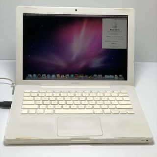 Vintage 13” Apple Macbook (2007) Mb062ll/a - 2.  16ghz 1gb No Hdd As - Is