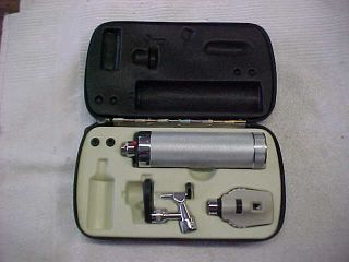 Vintage Welch Allyn Diagnostic Set Otoscope & Ophthalmoscope In Case 114 216