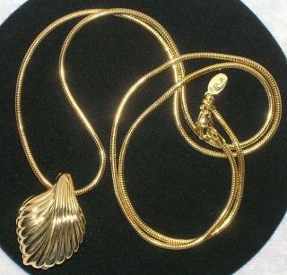 Vintage Kjl Kenneth Jay Lane Sea Shell Clam Locket Pendant Snake Chain Necklace