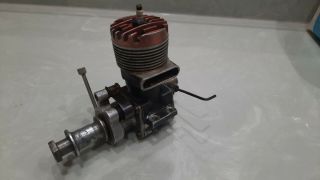 Vintage Mccoy 49 Red Head Spark Ignition Model Engine