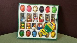 Quelle 24 Piece Vintage German Wooden Easter Ornament Set