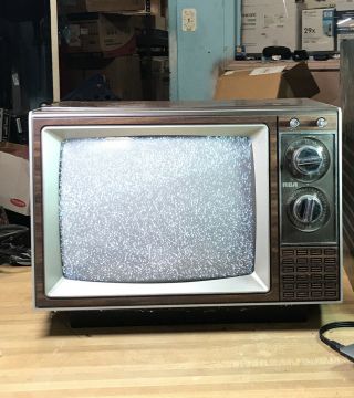 Vintage Rca 13 " Color Tv Model Ejr330w Retro Television