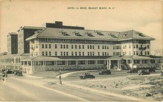 Bradley Beach,  Jersey - Hotel La Reine - Vintage Autos - Old Postcard View