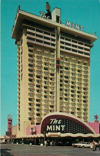 Las Vegas,  Nevada - The Hotel & Casino Fremont Street Vintage Postcard View