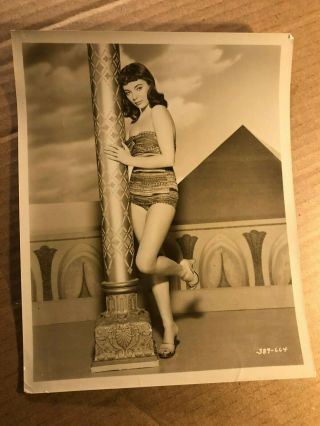Joan Collins Rare Very Early Vintage 8/10 Pin Up Photo From 1950s 2