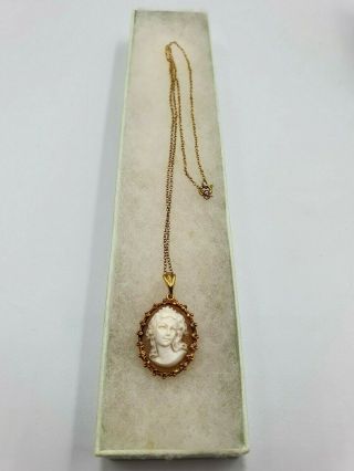 Gorgeous Vintage Hand Carved Cameo Pendant On Golden Chain