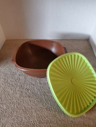 Vintage Tupperware 836 Servalier 8 " Brown Storage Bowl With Green Lid