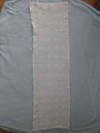 Vintage cotton crocheted bureau scarf runner doily 2