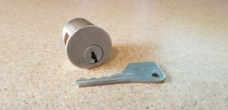 Vintage Lockwood V7 Uw Rim Cylinder With Key - Locksport Safe Secure Security