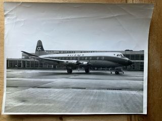 Alidair Vickers Viscount At East Midlands Large Press Photo