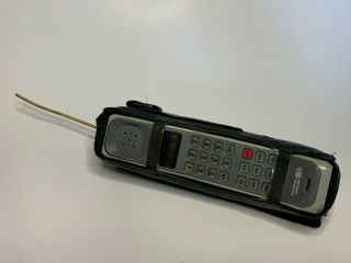 Vintage Motorola Brick Cell Phone & BATTERY ELIMINATOR Car charger back 3
