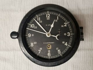M Low Vintage Us Government Bakelite 6 Inch 24 Hour Porthole Clock, .