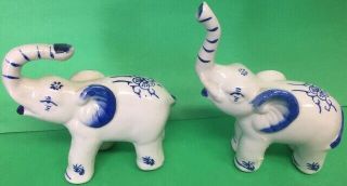 Set of 2 vintage Ceramic Beatiful elephants 2
