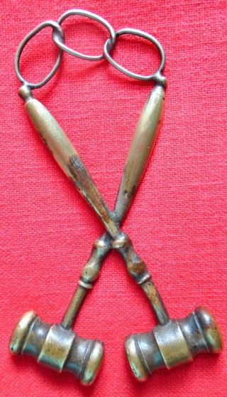 Vintage Brass Ioof Independent Order Of Odd Fellows Crossed Gavels Fob Pendant