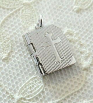 Vtg Sterling Silver Bible Locket With Lord 