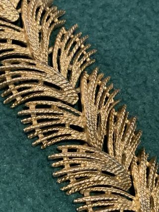 Vintage Sarah Coventry Gold Tone Metal Link Feather 50s Bracelet
