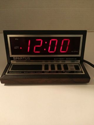 Vintage Spartus Digital Alarm Clock Model 1140 Wood Grain Red Display Retro Work