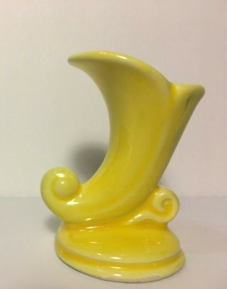 Vintage SHAWNEE Pottery Miniature CORNUCOPIA double pedestal Yellow Vase USA 2