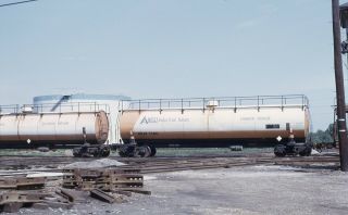 L: Orig Slide Arix Airco Industrial Gases Carbon Dioxide Tankcar 1180 In 1975