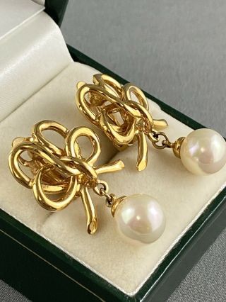 Vintage Nina Ricci Gold Tone Bow Pearl Dangle Earrings Sweetheart Statement 2