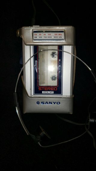 Vintage Sanyo M - G30 Metal Am/fm Radio Cassette Player With Case -