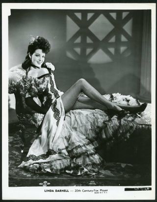Linda Darnell In Leggy Pin - Up Portrait Vtg 1945 20th Century Fox Photo