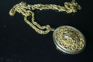 Vintage Sarah Coventry Photo Locket Ornate Pendant Chain Necklace Signed