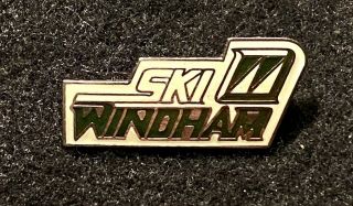 Ski Windham Vintage Skiing Pin Badge York Resort Souvenir Travel Lapel