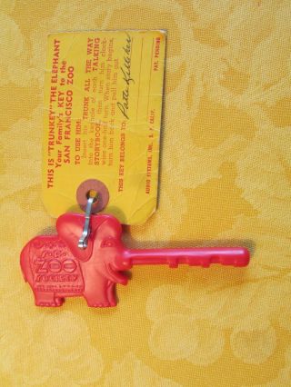 Vintage Late 1950 - 60s San Francisco Zoo Red Elephant Talking Storybook Key W Tag