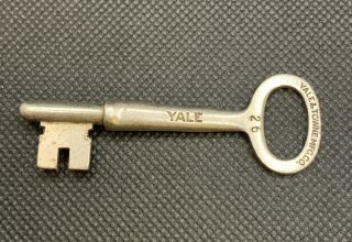 Vintage Yale Towne Mfg Co Skeleton Key 26 Solid Steel