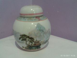 Fab Vintage Chinese Porcelain Island Scene Des Ginger Jar/pot/vase 10 Cms Tall