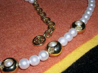 159d Vintage Signed Givenchy Faux Pearl & Crystal Gold Plated Necklace 18 "